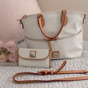 Dooney & Bourke large bag with matching wallet